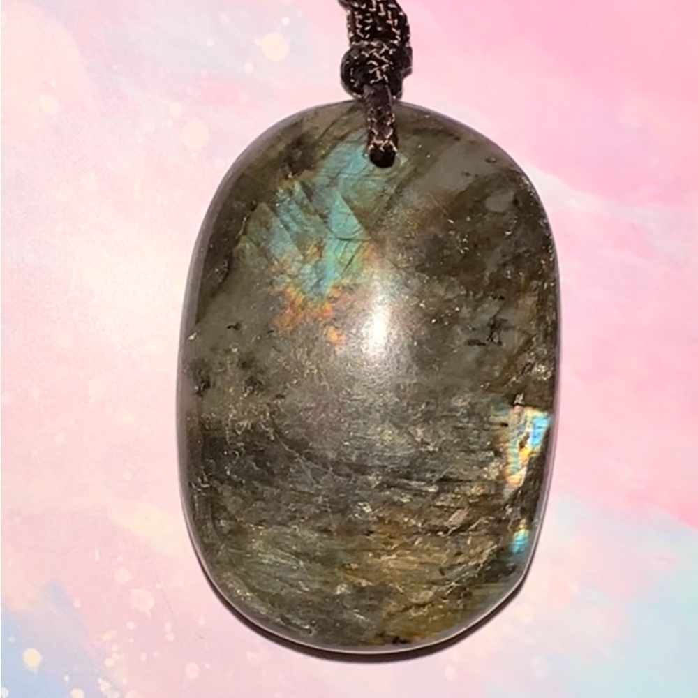 Labradorite Rainbow Flash Large Oval Palm Stone Natural Gemstone Crystal Pendant - Picture 6 of 16